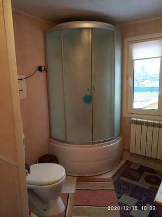 Гостевой дом Валентайн Суздаль Трехместный номер с общим туалетом-5